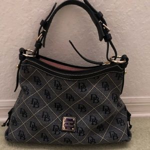 Dooney & Bourke purse